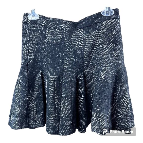 Banana Republic Y2K black ruffle mini skirt size 4 vintage heavy winter - Picture 1 of 6